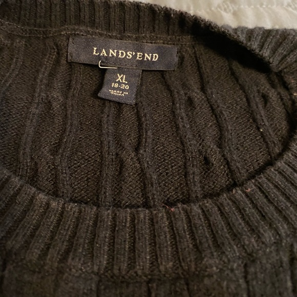 ⭐️Lands End Women’s Black sweater⭐️ - Picture 2 of 2